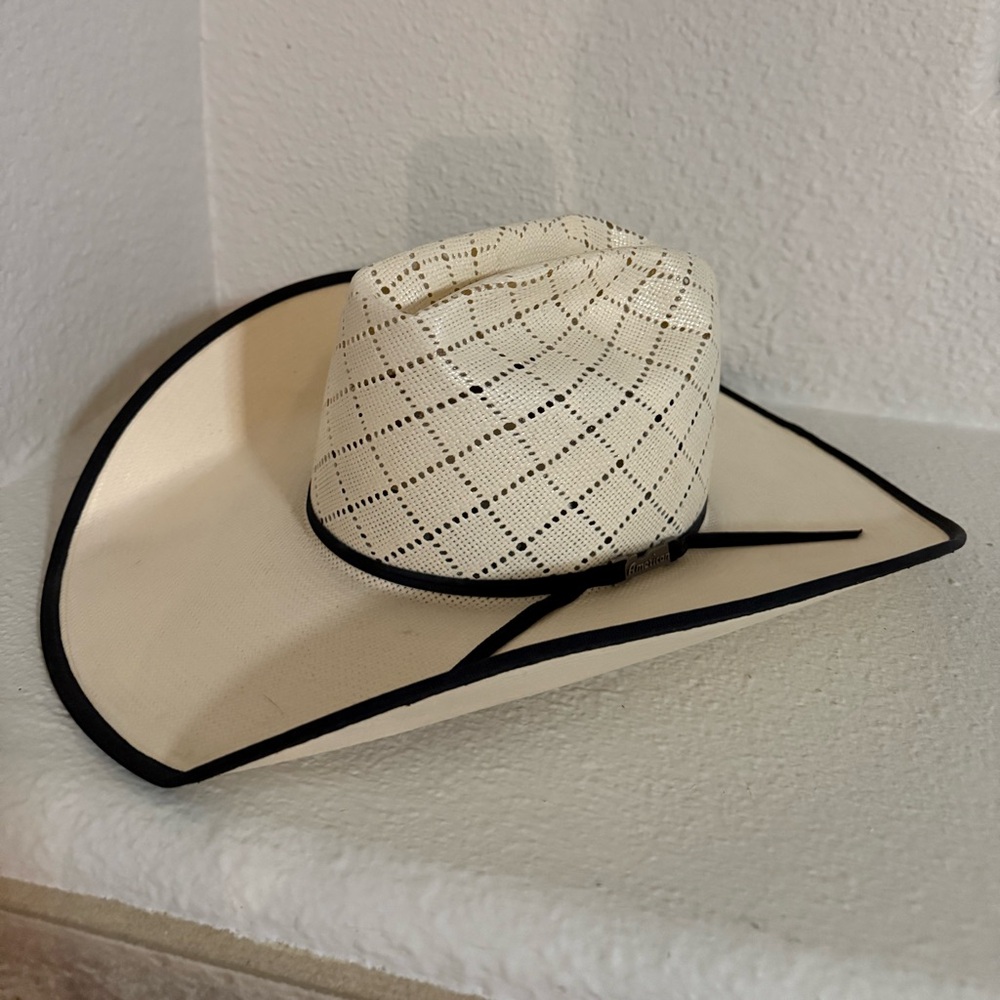 Classic Women's Cream Straw Western Cowboy Hat with Black Trim